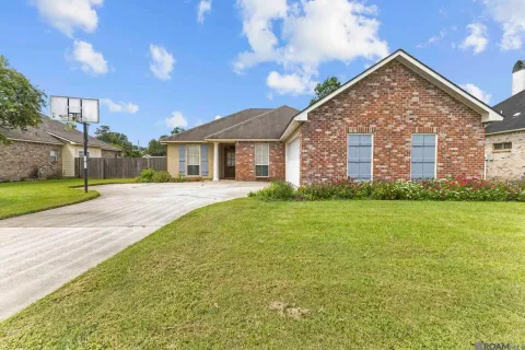 $285,000 | 8929 Worthington Estates Avenue, Baton Rouge, LA 70810