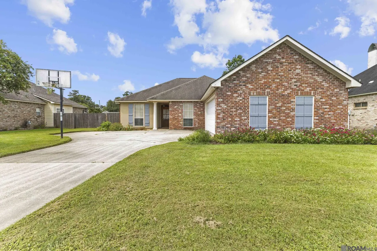 8929 Worthington Estates Avenue Baton Rouge, LA 70810 - Photo 2 of 23