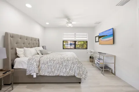 $1,295,000 | 22583 Caravelle Circle, Boca Raton, FL 33433