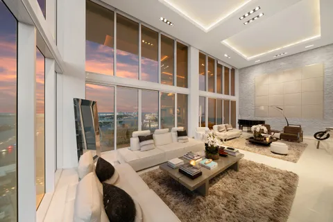 $5,199,000 | 1040 Biscayne Boulevard, Unit 4403, Miami, FL 33132