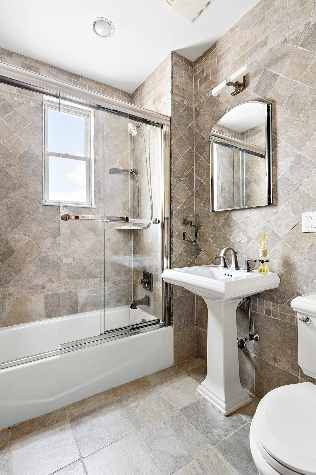 549 77th Street Brooklyn, NY 11209 - Photo 14 of 17