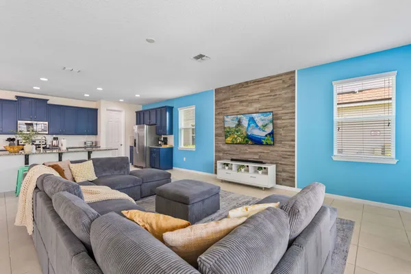 $734,900 | 9042 Sunshine Ridge Loop, Kissimmee, FL 34747