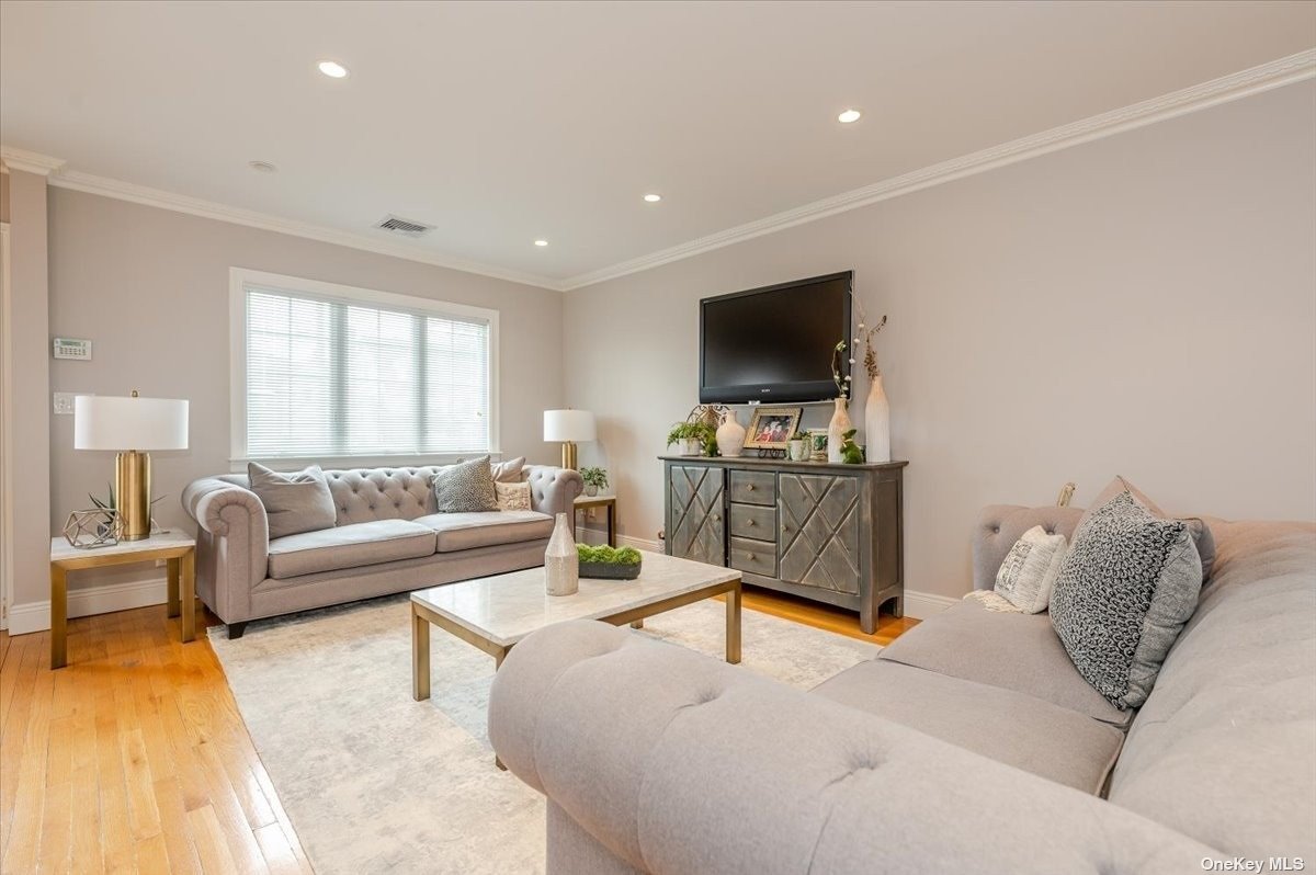 3-34 149th Place Queens, NY 11357 - Photo 5 of 30