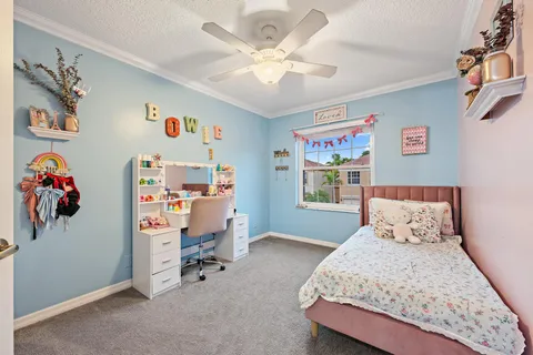 $400,000 | 1088 Via Jardin, Palm Beach Gardens, FL 33418