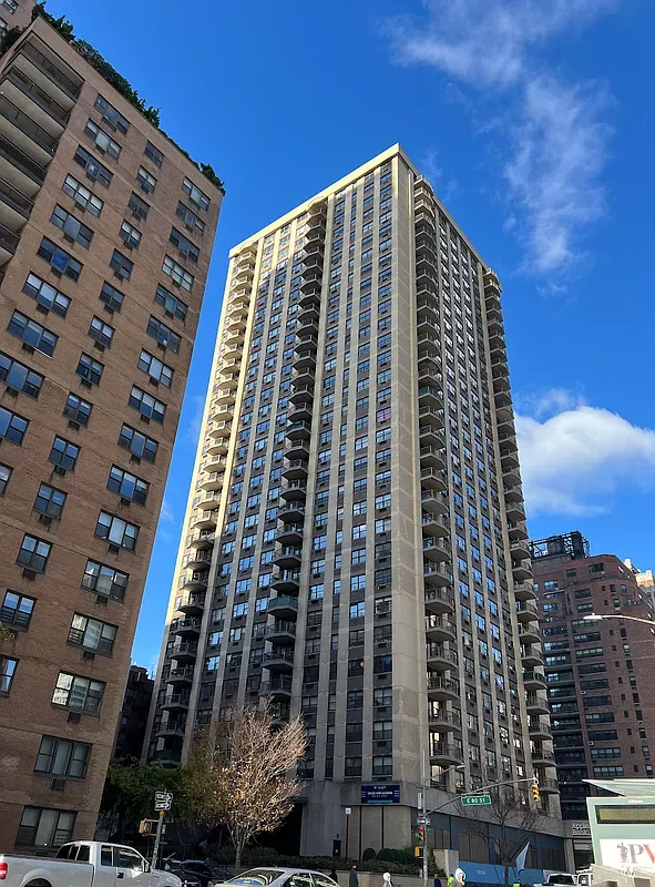 $4,595 | 345 East 80th Street, Unit 20K | Upper East Side