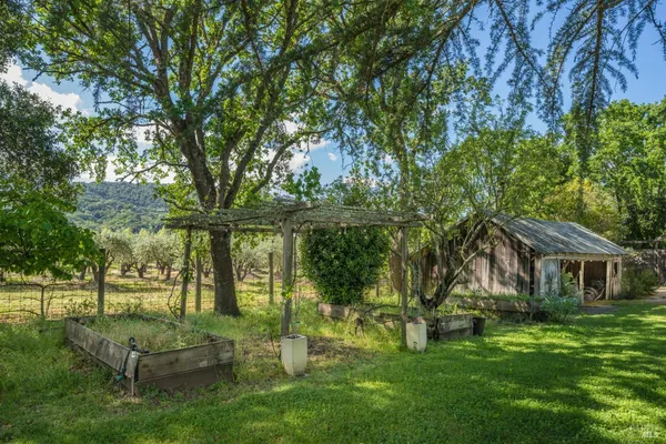 $2,450,000 | 18320-18330 Carriger Road, Sonoma, CA 95476