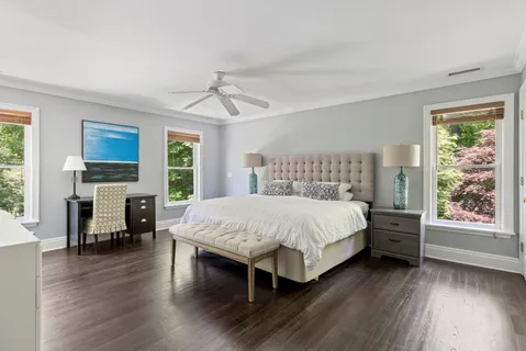 $3,590,000 | 344 Accabonac Road, East Hampton, NY 11937