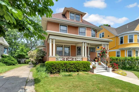 Contact Agent | 8 Centervale Park, Dorchester Center, MA 02124