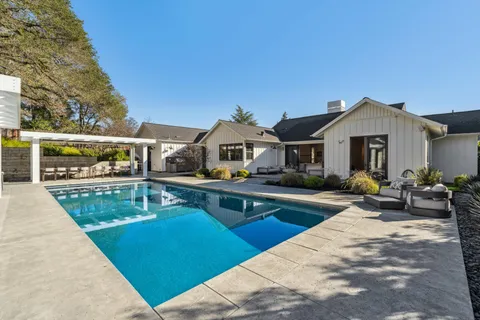 $4,590,000 | 519 Reed Court, Healdsburg, CA 95448