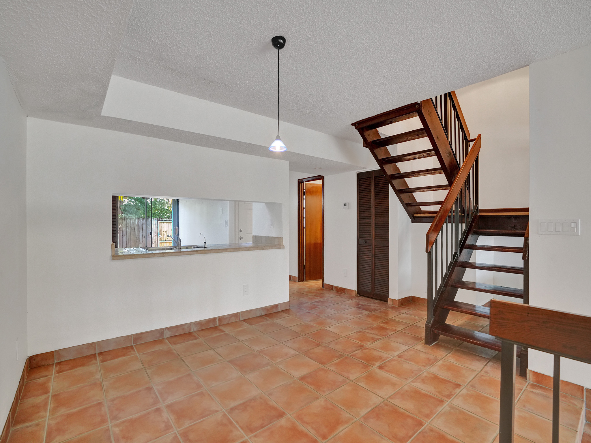 4863 Southwest 71st Place Miami, FL 33155 - Photo 10 of 54