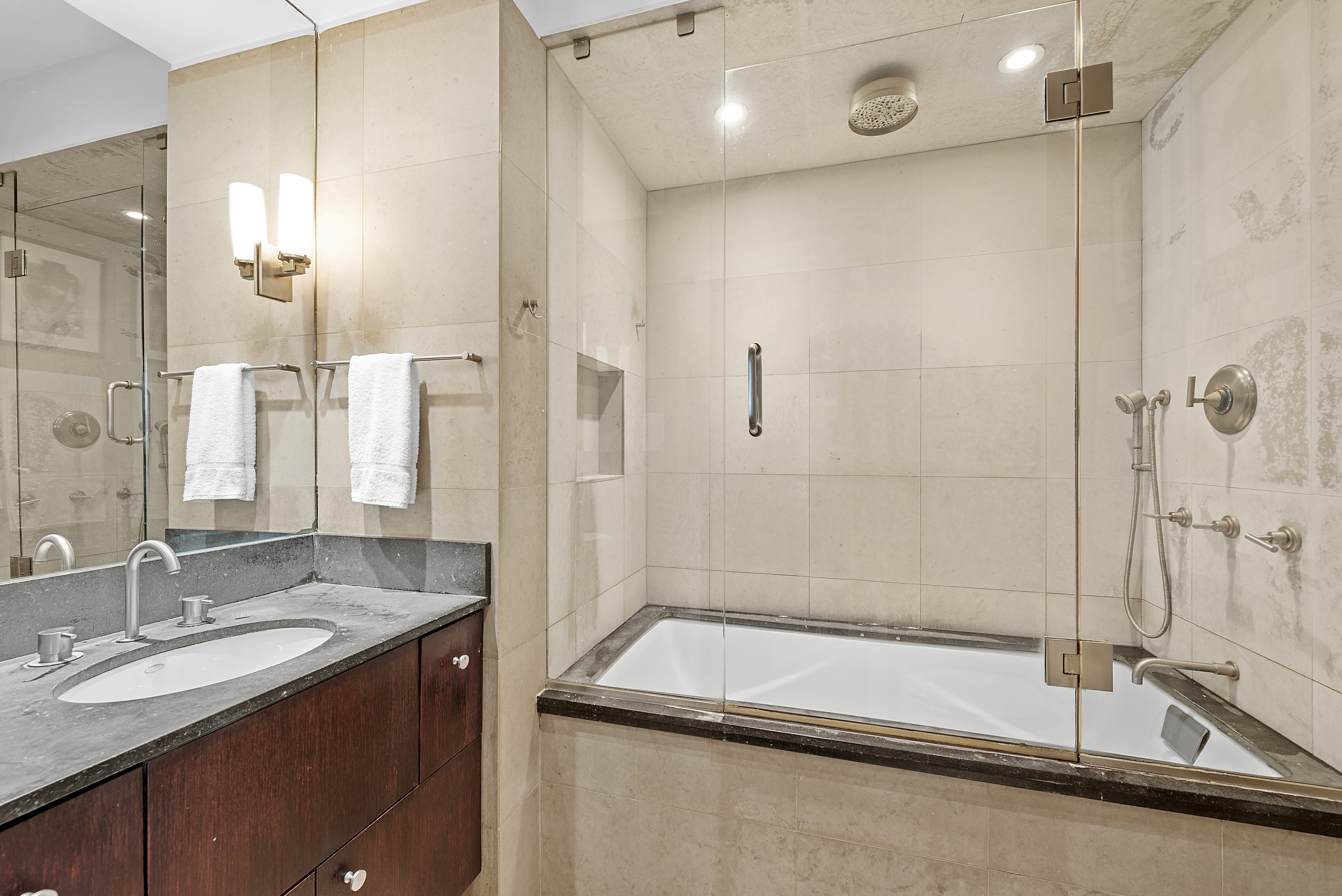 9 Barrow Street, Unit 5BC Manhattan, NY 10014 - Photo 6 of 8