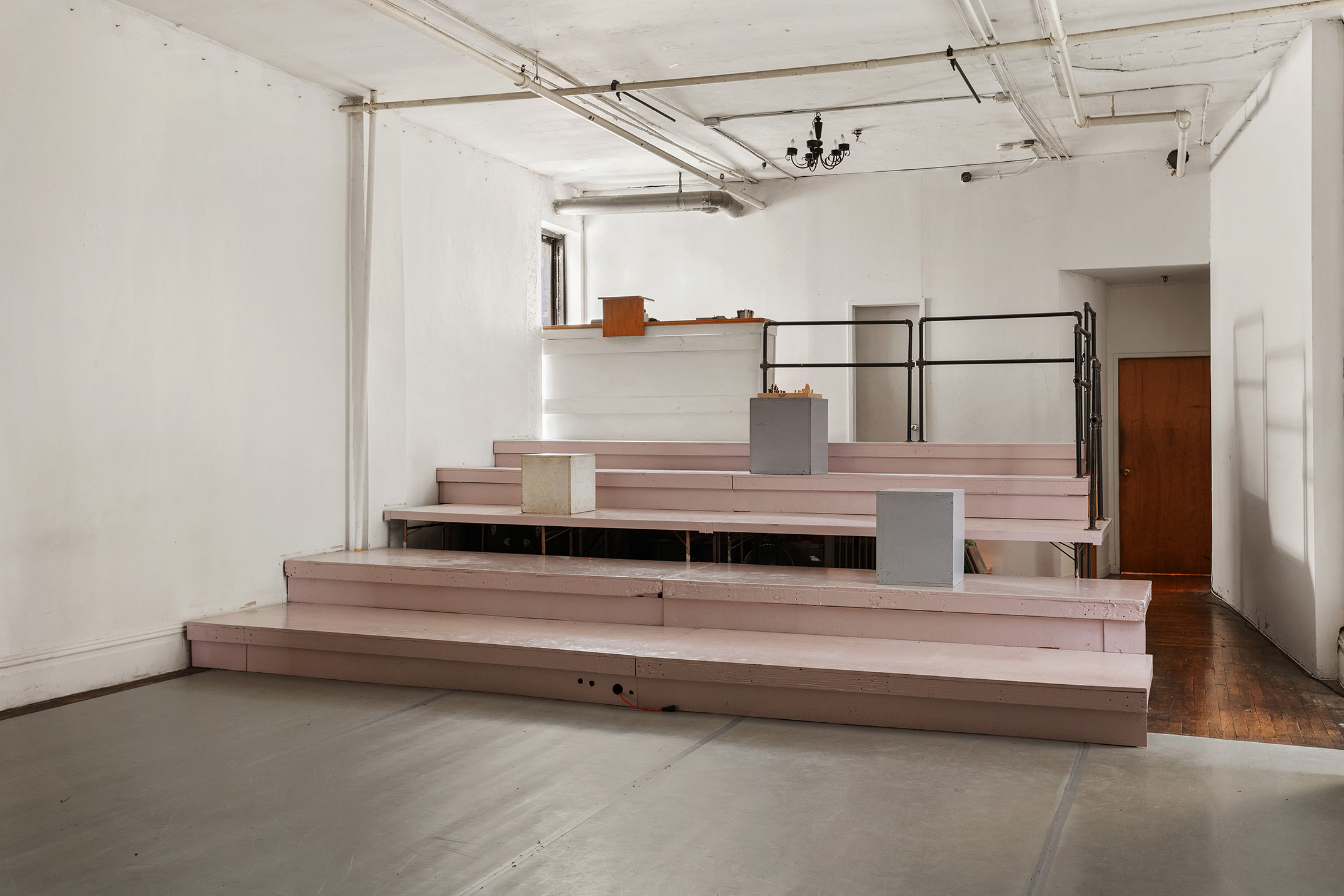 7 East 17th Street, Unit 3N Manhattan, NY 10003 - Photo 2 of 10 a view of entryway