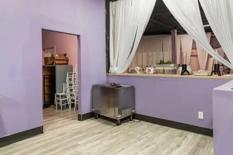 $550,000 | 5464 Gravois Avenue, St. Louis, MO 63116