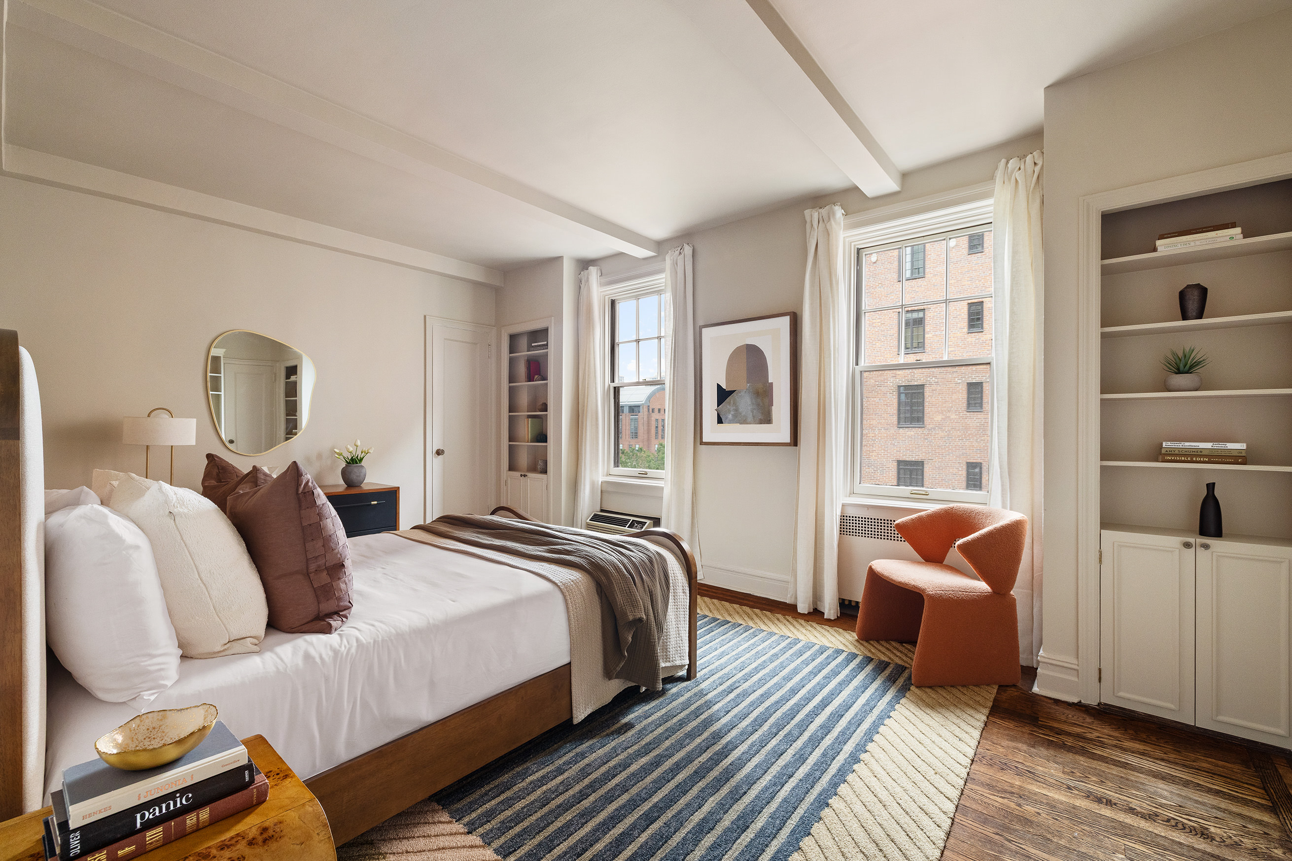 32 Washington Square West, Unit 11E Manhattan, NY 10011 - Photo 10 of 21 Gallery Image 10