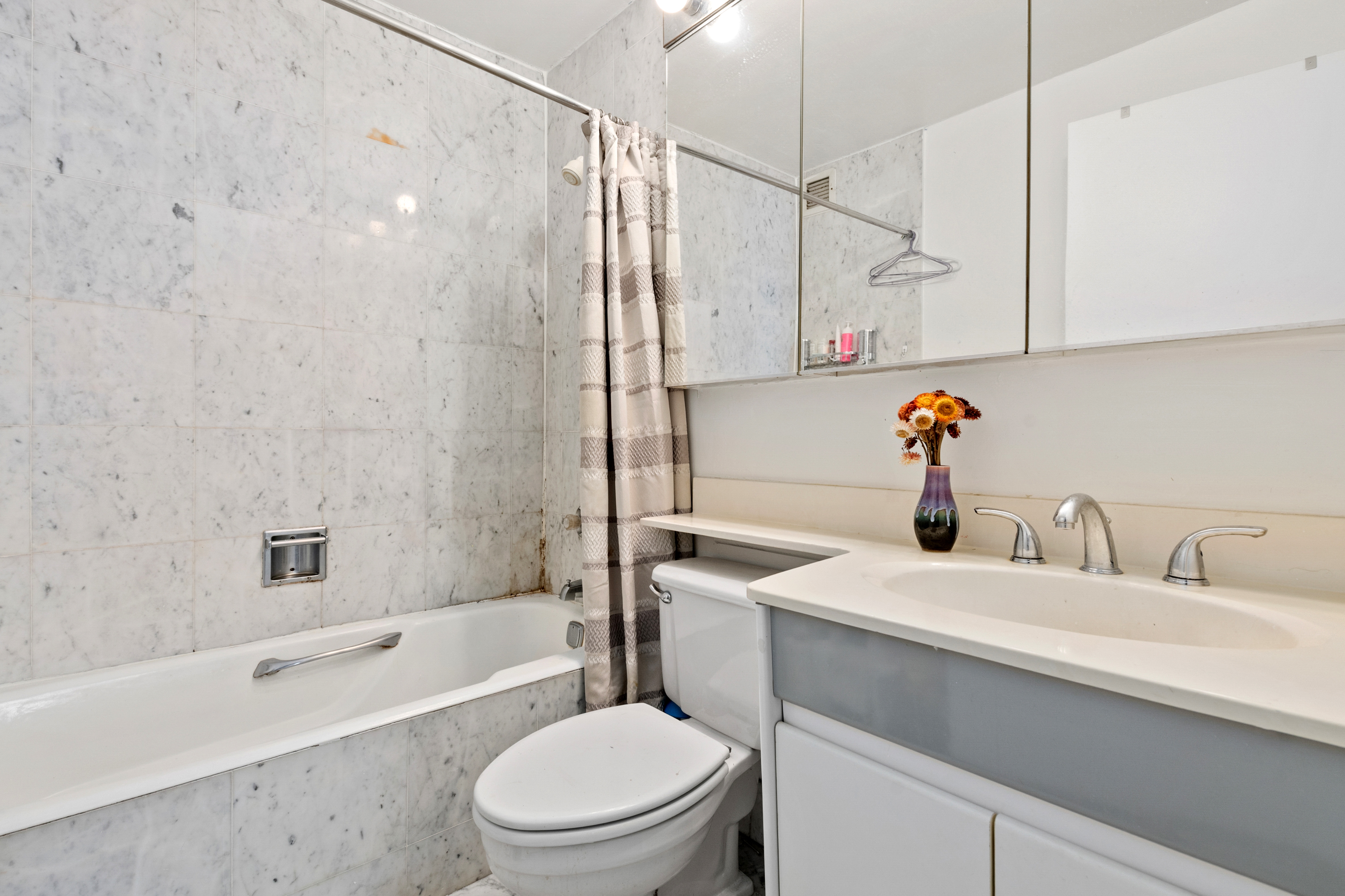 200 Rector Place, Unit 18J Manhattan, NY 10280 - Photo 5 of 13