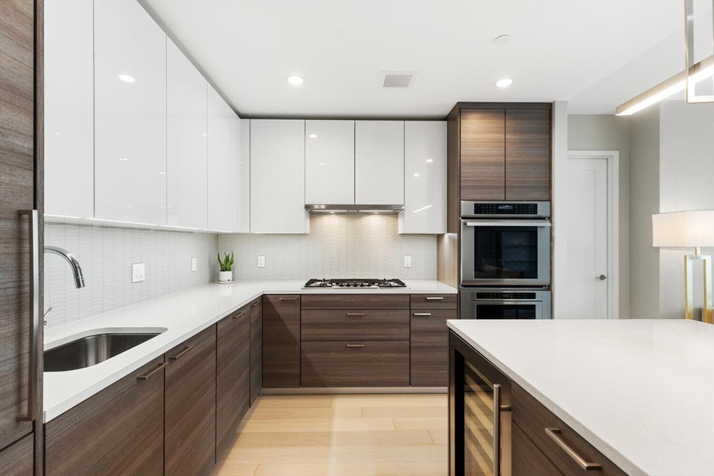 1 Franklin Street, Unit 2307 Boston, MA 02110 - Photo 6 of 31