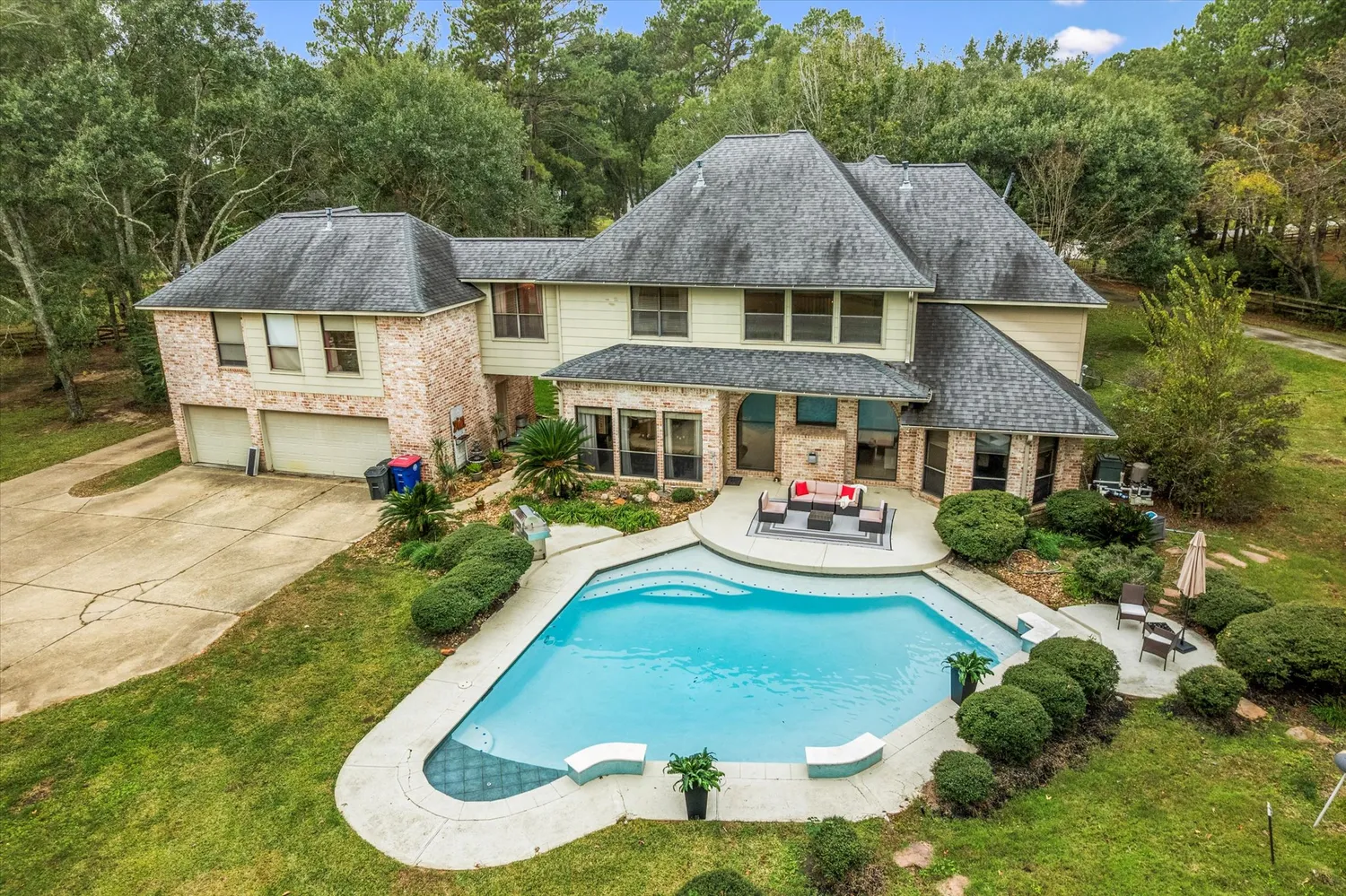 $984,500 | 1019 Towering Oaks Street, Magnolia, TX 77355