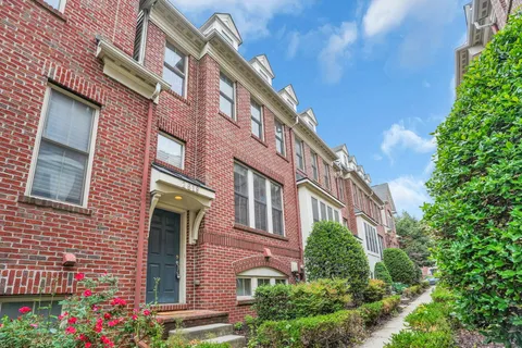 $940,000 | 2619 South Kenmore Court, Arlington, VA 22206