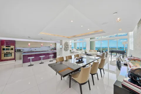 $5,199,000 | 1040 Biscayne Boulevard, Unit 4403, Miami, FL 33132