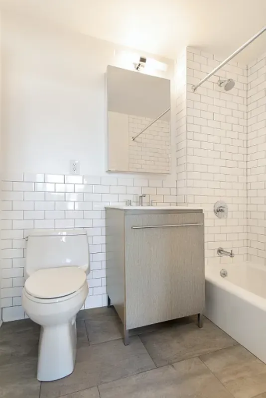 $5,800 | 204 Huntington Street, Unit 3E | Carroll Gardens