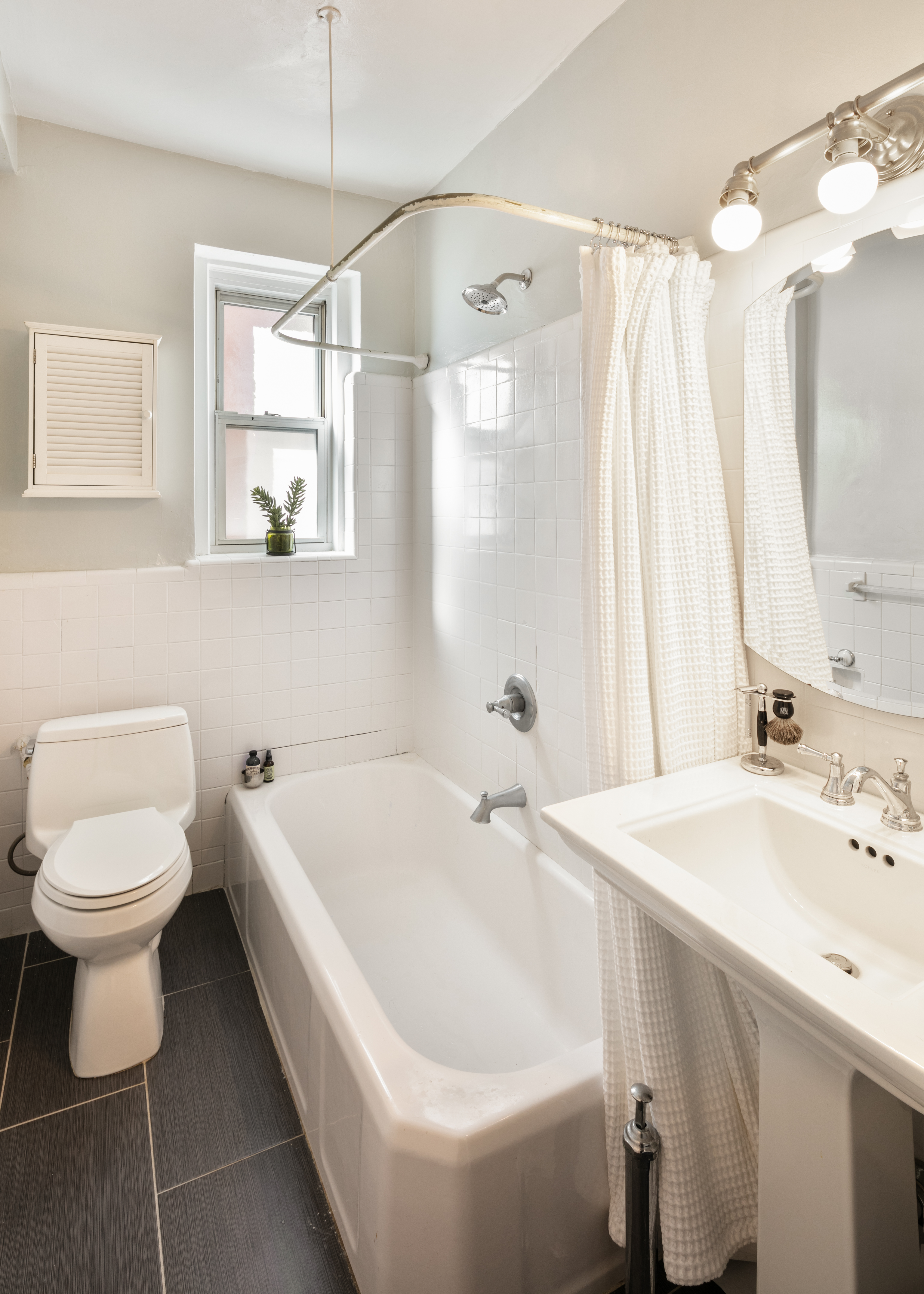 414 Albemarle Road, Unit 1H Brooklyn, NY 11218 - Photo 4 of 13