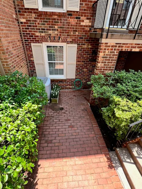 $950,000 | 3299 Sutton Place Northwest, Unit C, Washington, DC 20016