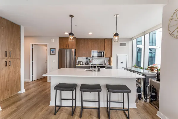 $7,875 | 25 Columbus Drive, Unit 4314, Jersey City, NJ 07302