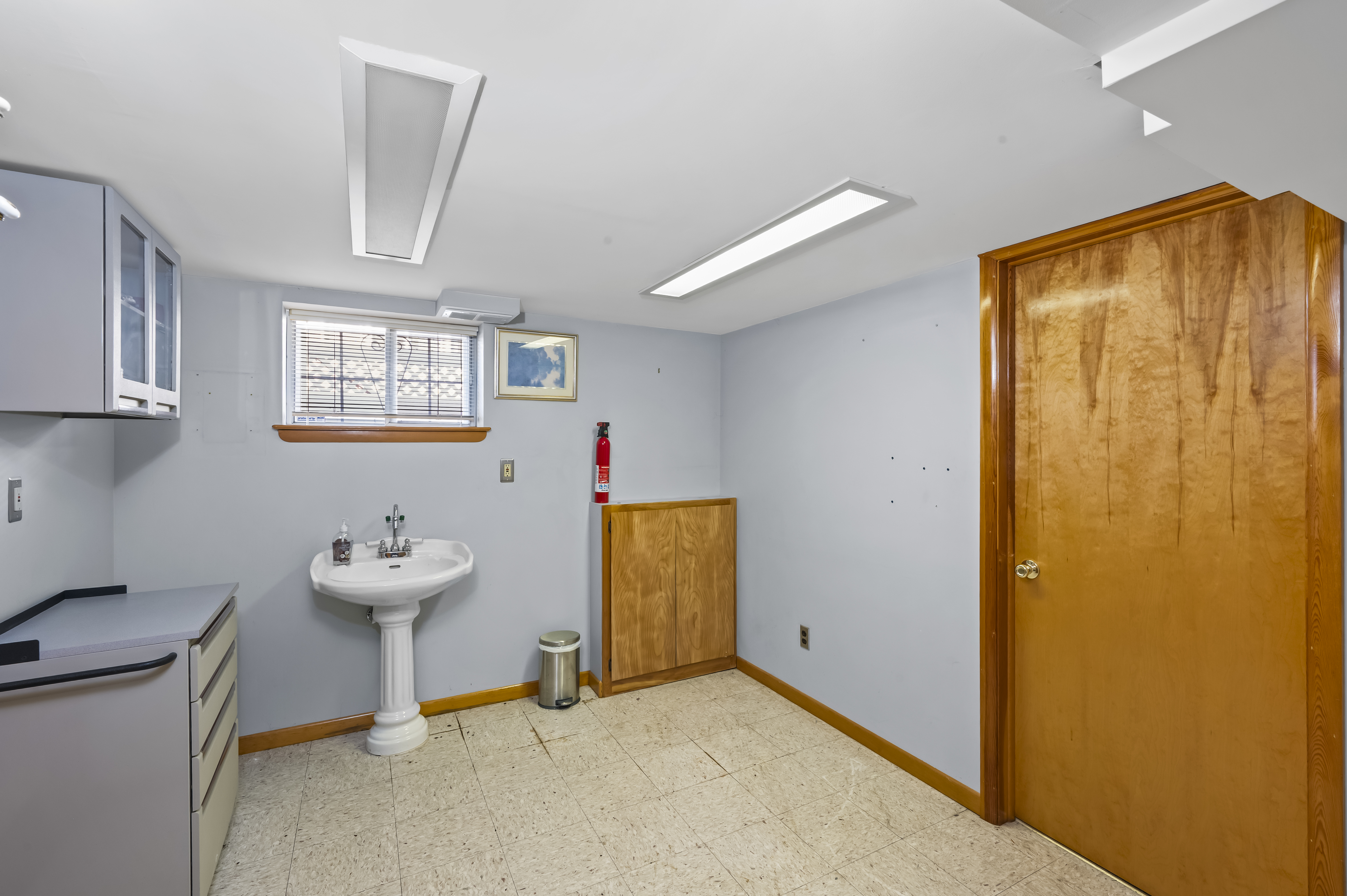 4665 Amboy Road Staten Island, NY 10312 - Photo 28 of 33 Gallery Image 28