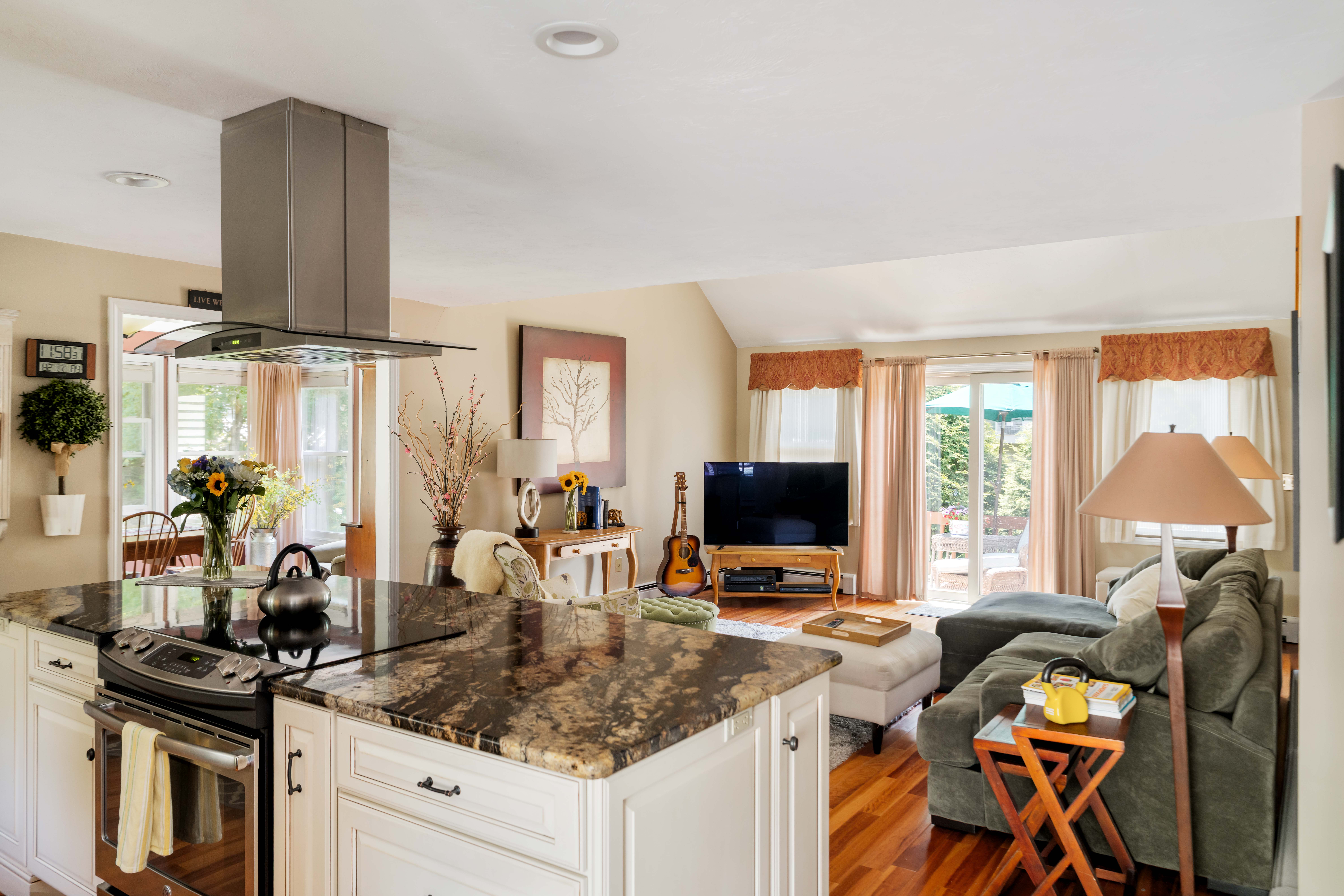 13 Fieldstone Street Upton, MA 01568 - Photo 6 of 41