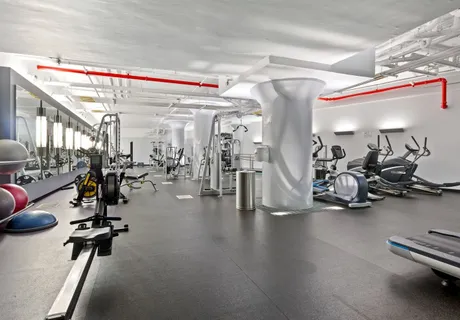 $899,000 | 27-28 Thomson Avenue, Unit 127 | Long Island City