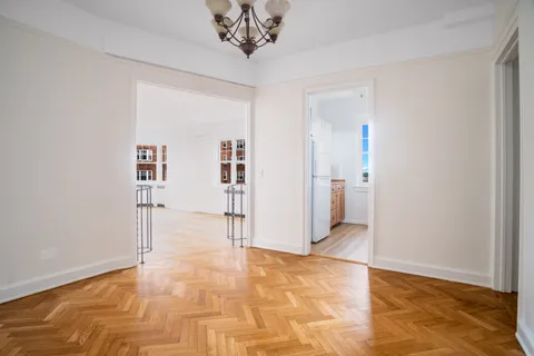 $475,000 | 140 Cabrini Boulevard, Unit 53 | Hudson Heights