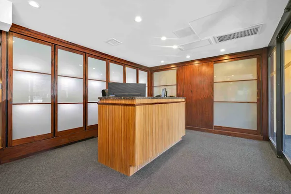 $899,000 | 370 Ocean Parkway, Unit 8H | Kensington