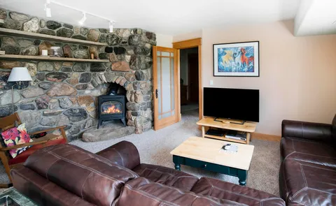 $1,975,000 | 706 County Road 8314, Tabernash, CO 80478