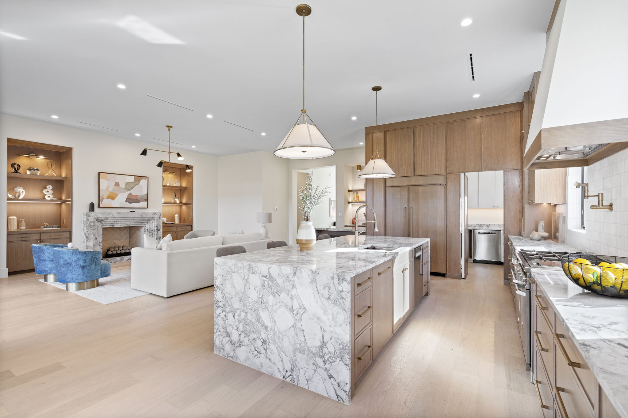 4231 Concho Street Dallas, TX 75206 - Photo 11 of 42