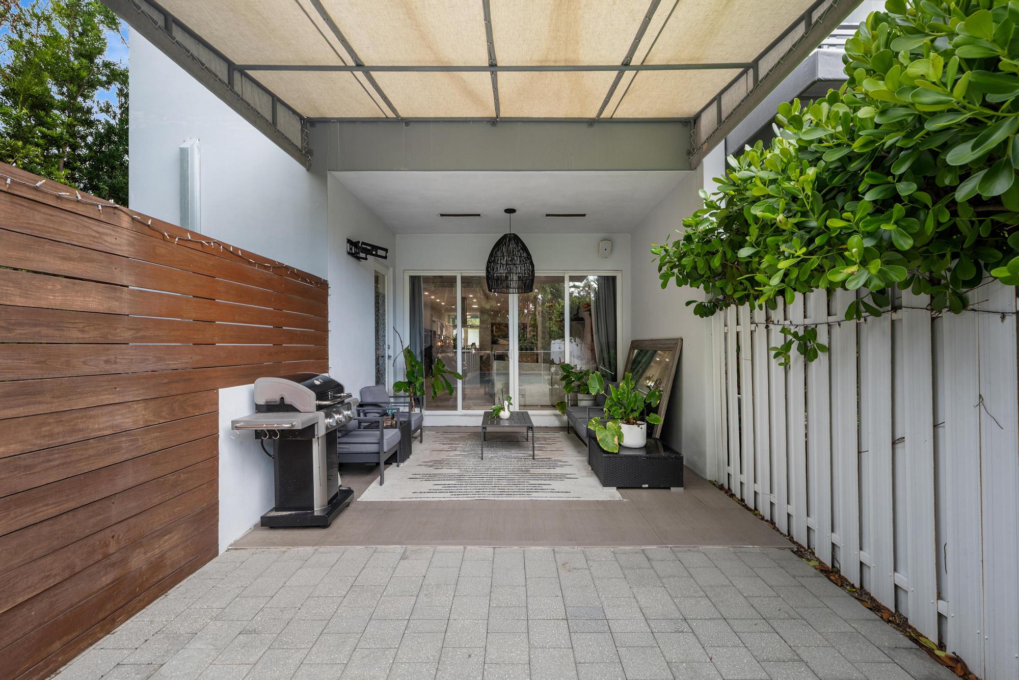 3448 Southwest 23rd Street Miami, FL 33145 - Photo 35 of 41 Gallery Image 35