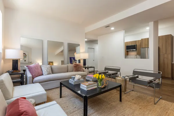 $1,149,000 | 511 San Vicente Boulevard, Unit 106, Santa Monica, CA 90402