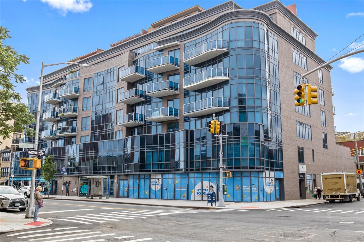 104 West End Avenue, Unit PH1 Brooklyn, NY 11235 - Photo 21 of 23