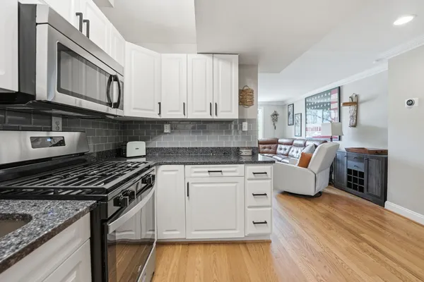 $795,000 | 625 North Alfred Street, Alexandria, VA 22314