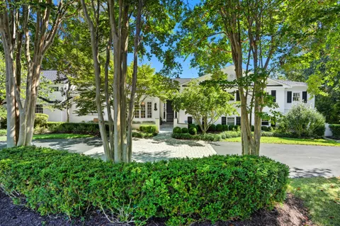 $2,575,000 | 8455 Portland Place, McLean, VA 22102