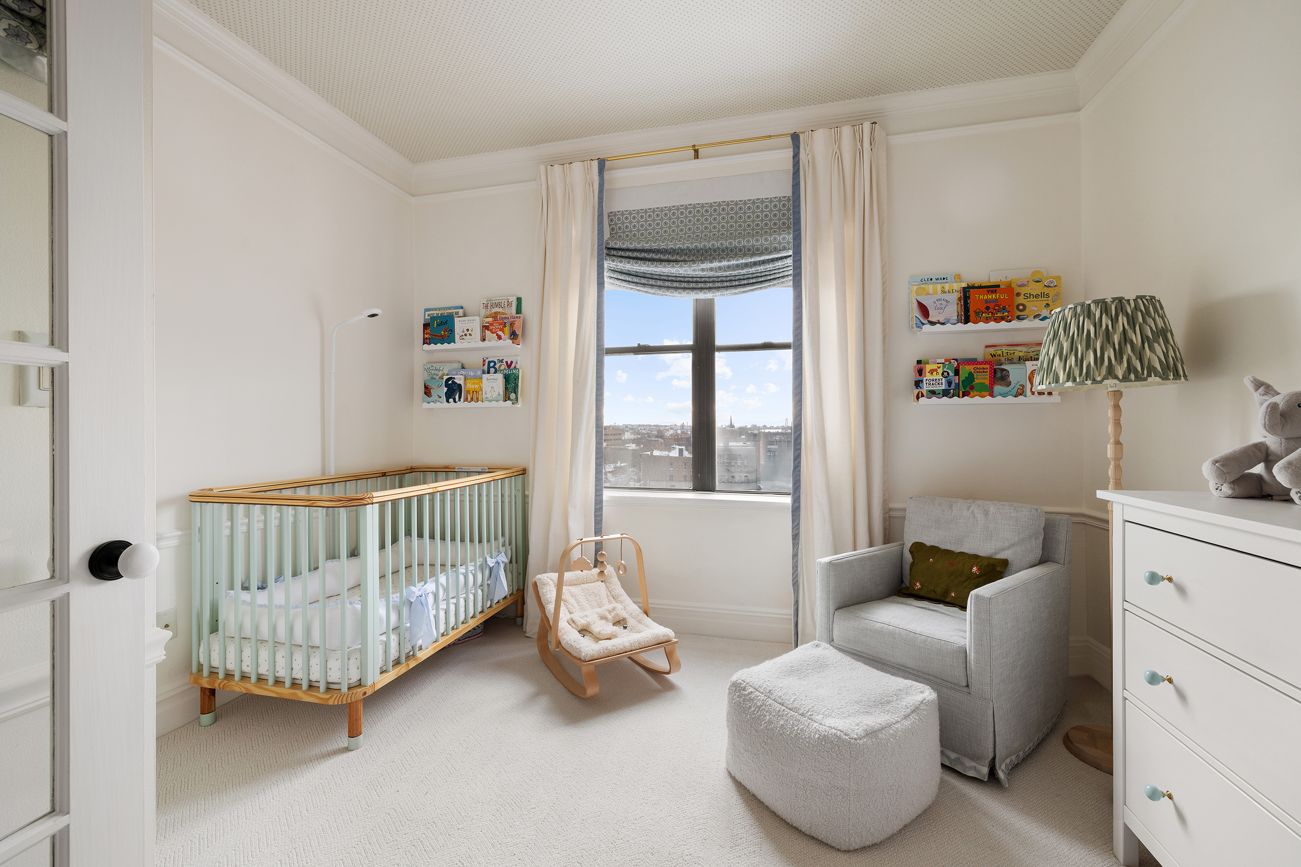 2 Grace Court, Unit 6E Brooklyn, NY 11201 - Photo 8 of 11 a bedroom with a bed and a window
