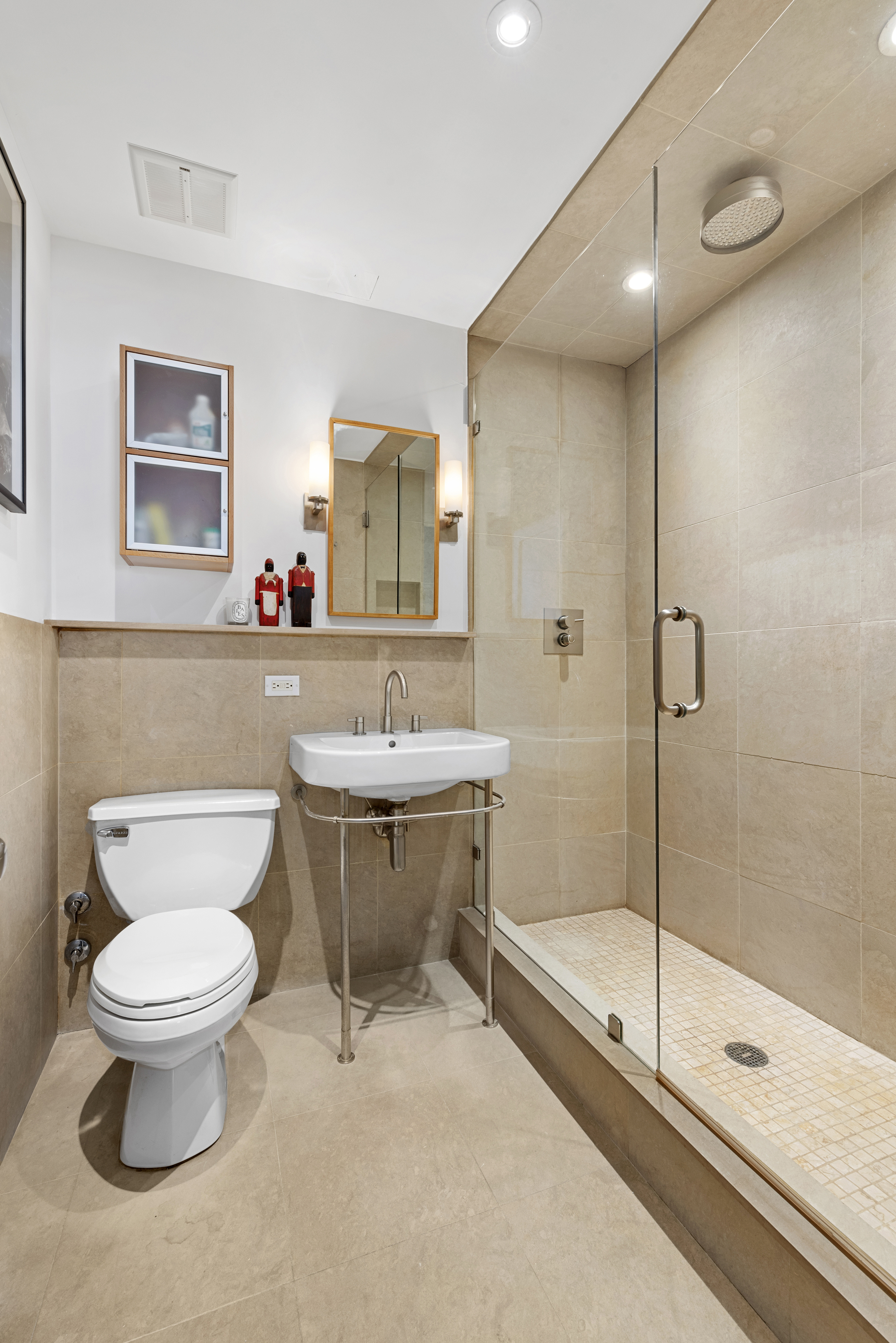 9 Barrow Street, Unit 5BC Manhattan, NY 10014 - Photo 4 of 8