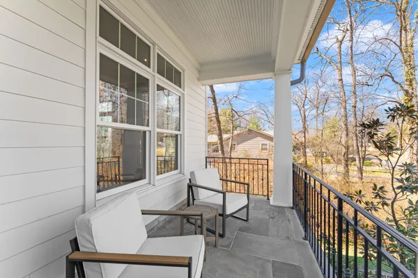 $2,550,000 | 8621 McHenry Street, Vienna, VA 22180