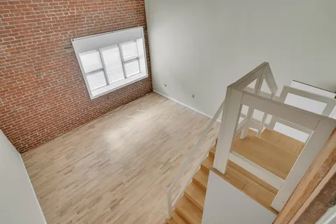 $1,400,000 | 15 Sleeper Street, Unit 104, Boston, MA 02210