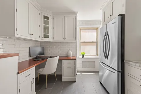 $1,325,000 | 400 East 85th Street, Unit 4L | Upper East Side