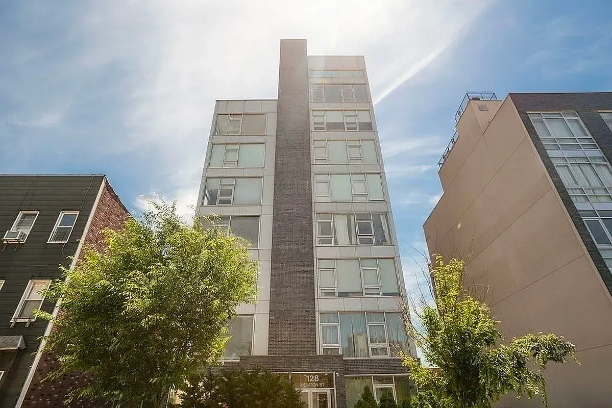 128 Newton Street, Unit 2B Brooklyn, NY 11222 - Photo 8 of 13 front view of a building