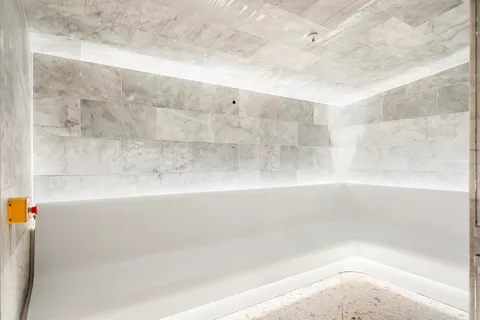$4,250,000 | 2678 Tigertail Avenue, Unit 1702, Miami, FL 33133