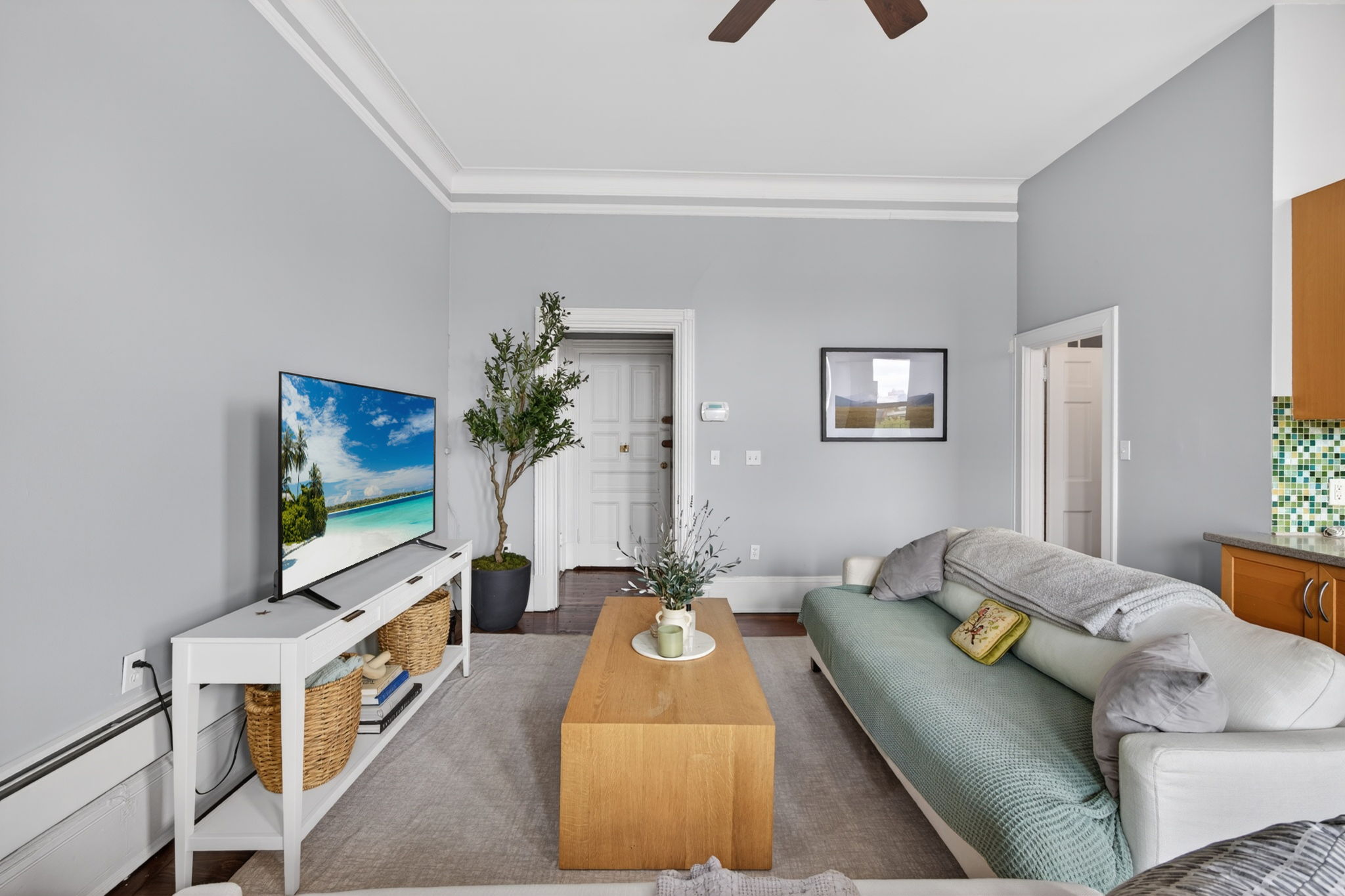 261 Commonwealth Avenue, Unit 8 Boston, MA 02116 - Photo 5 of 24
