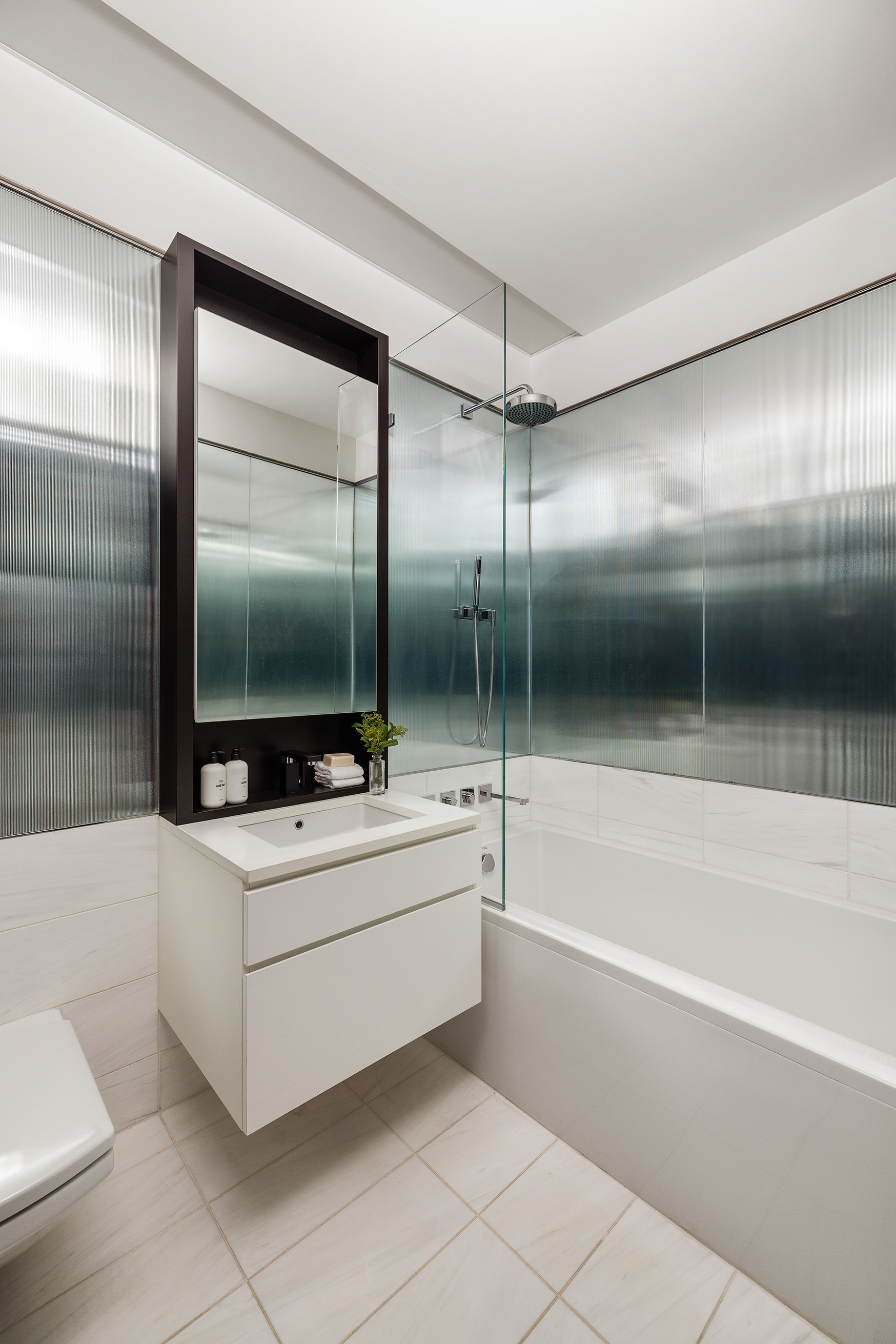 157 West 57th Street, Unit 50B Manhattan, NY 10019 - Photo 15 of 20 Gallery Image 15