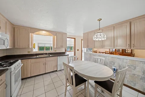 Contact Agent | Address Upon Request, Sharon, MA 02067