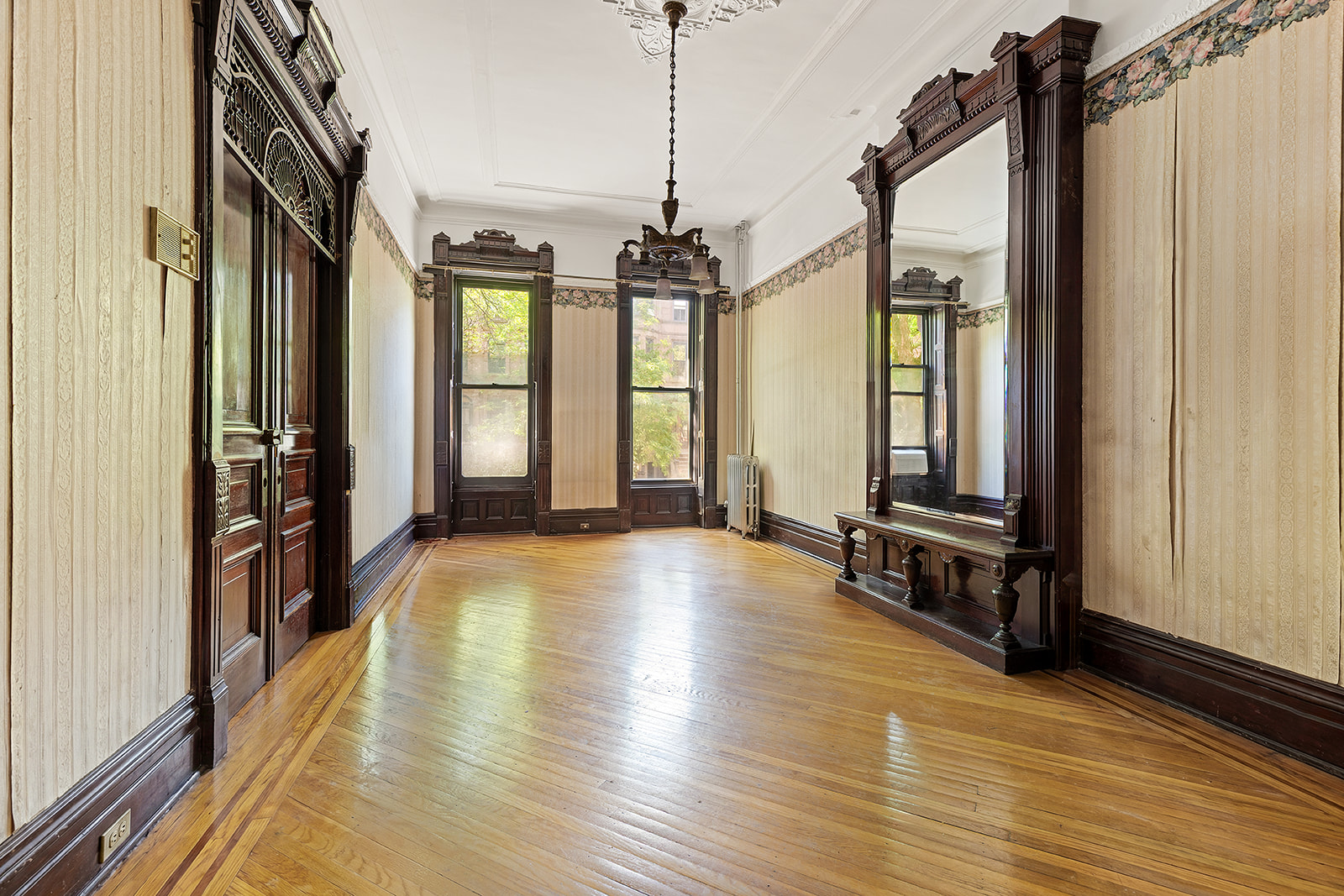 189 Hancock Street Brooklyn, NY 11216 - Photo 2 of 14